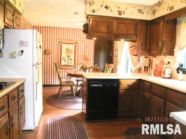 810 Partridge Point Road Metamora, IL 61548 - Photo 8 of 31