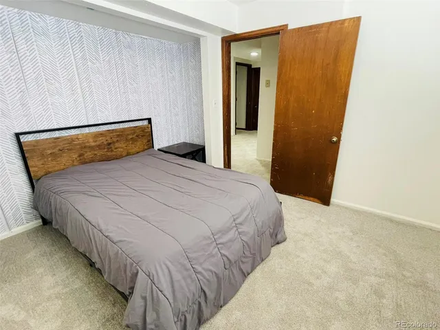 a view of a yard in front of a house