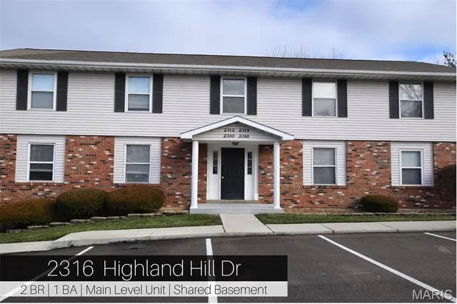 $399,900 | 677 Boca Raton Drive, Unit H, St. Peters, MO 63376