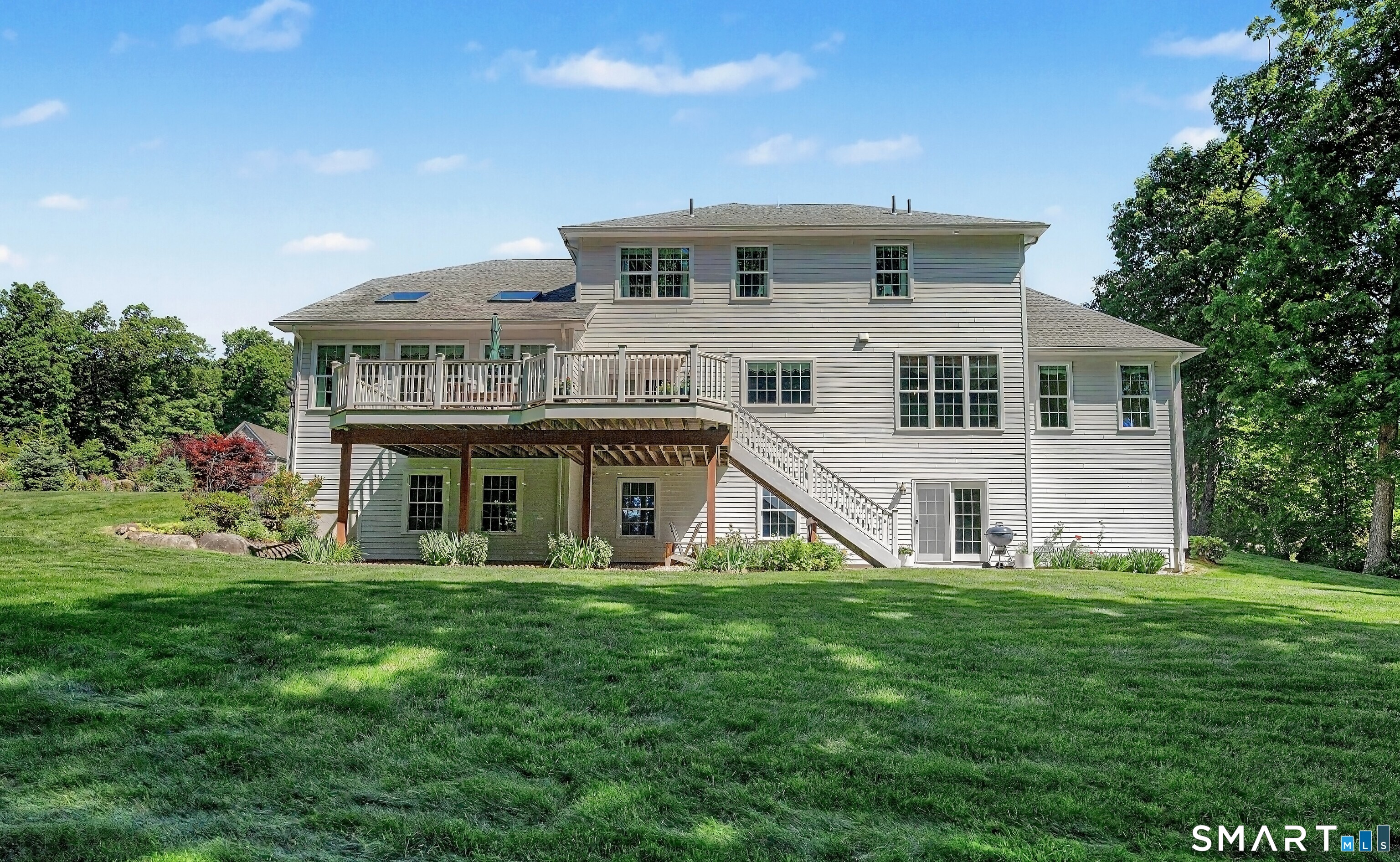 9 Weatherstone Avon, CT 06001 - Photo 2 of 40