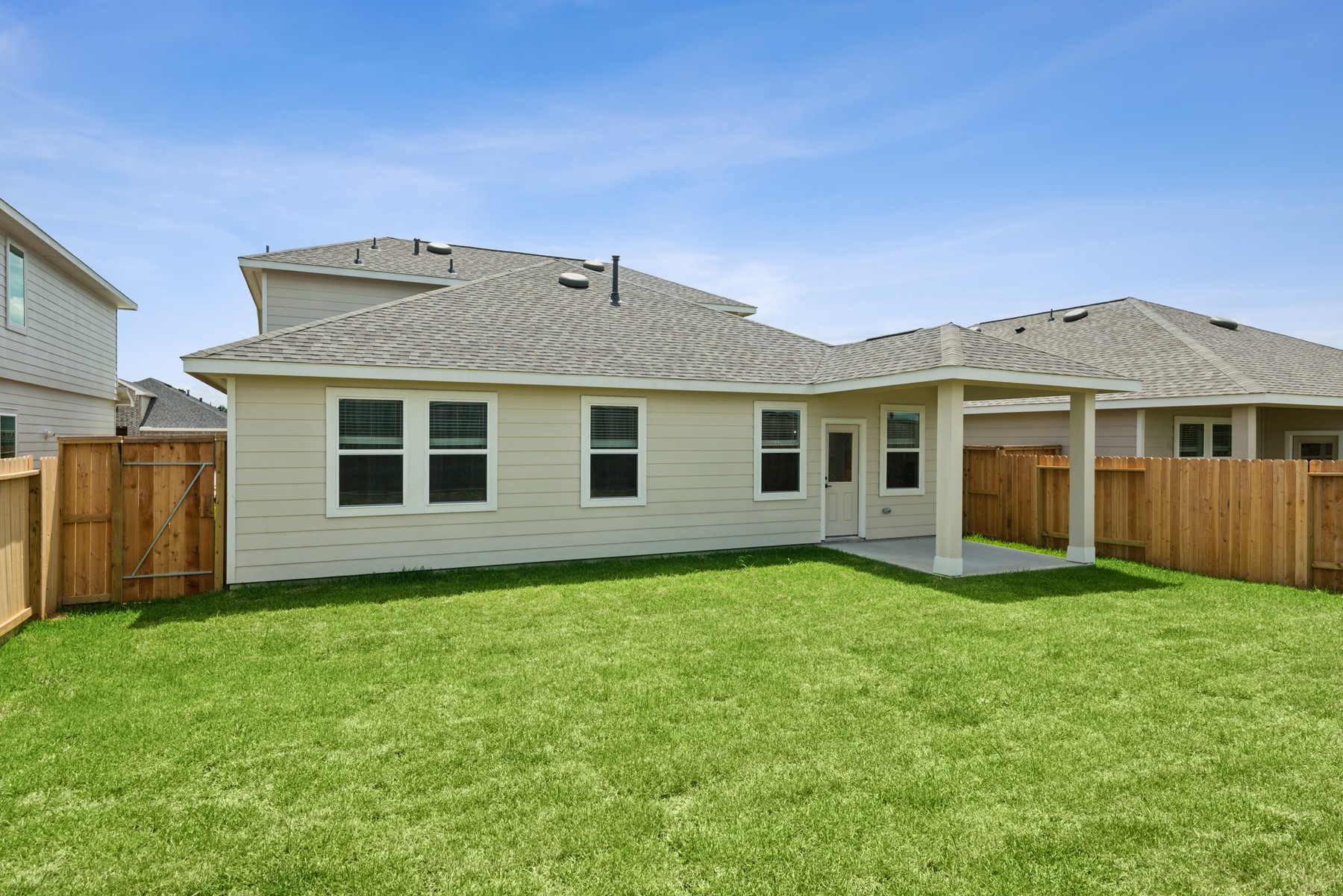 422 Monarch Trail Huntsville, TX 77340 - Photo 3 of 30 Peaceful backyard