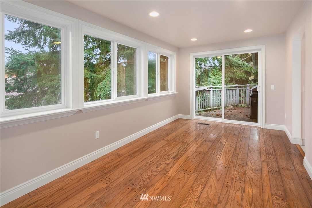 16114 121st Avenue Northeast Bothell, WA 98011 - Photo 4 of 16