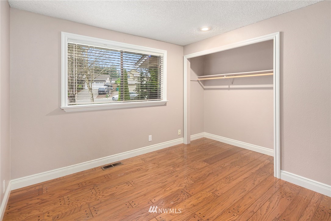 16114 121st Avenue Northeast Bothell, WA 98011 - Photo 9 of 16