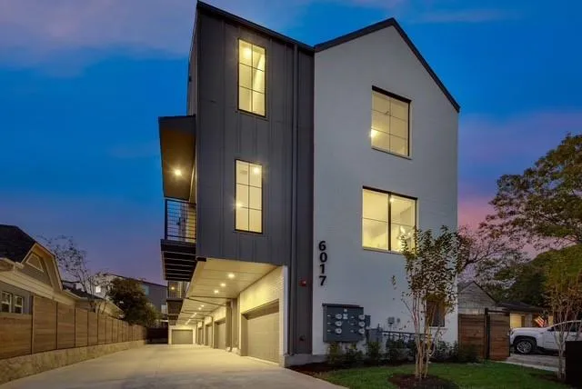 $3,400 | 6017 Hudson Street, Unit 101, Dallas, TX 75206