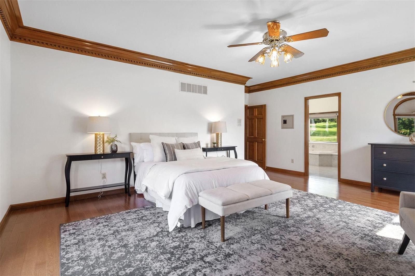 11949 Ladue Road Creve Coeur, MO 63141 - Photo 12 of 32 Gallery Image 12