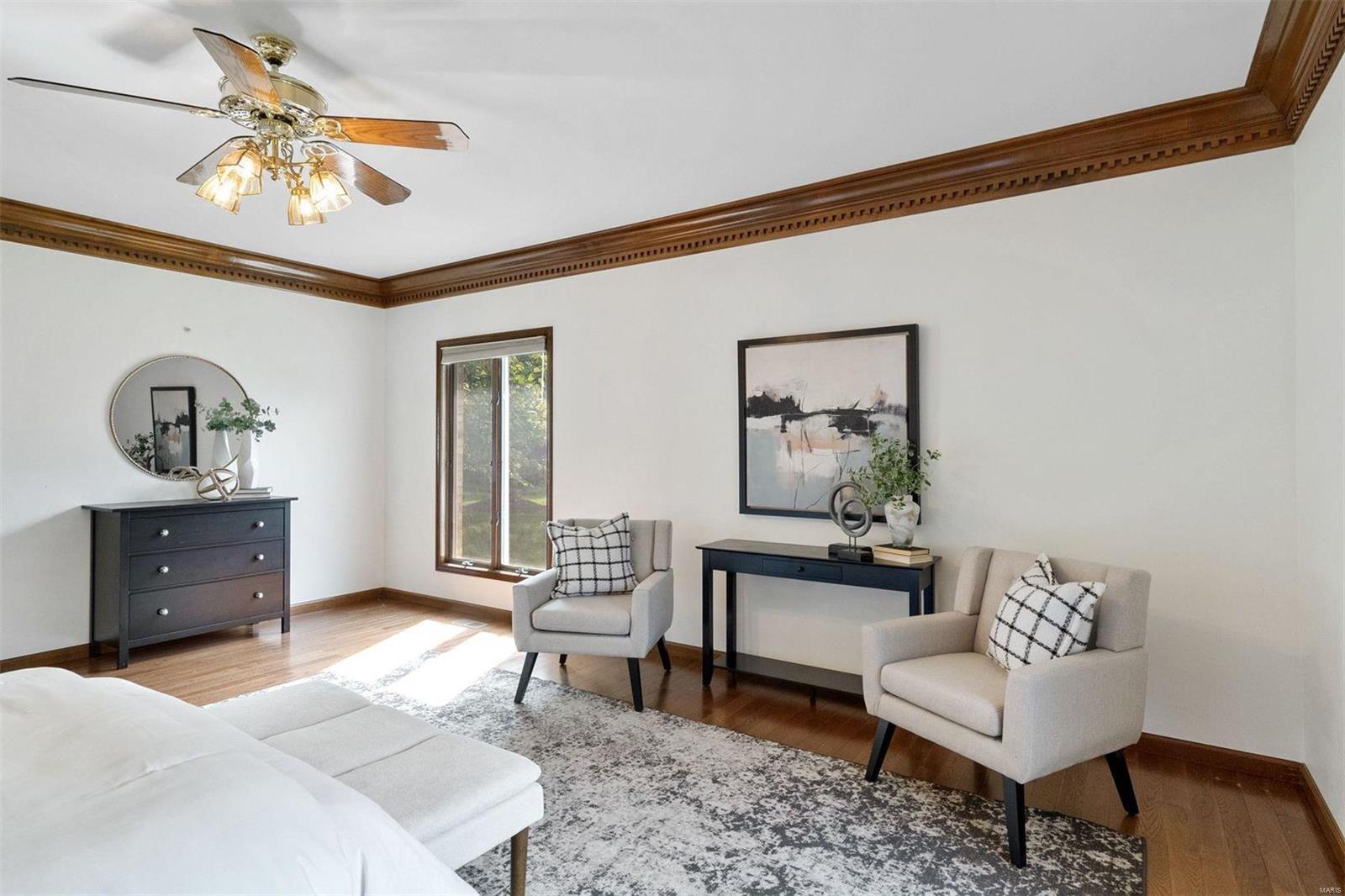 11949 Ladue Road Creve Coeur, MO 63141 - Photo 13 of 32 Gallery Image 13