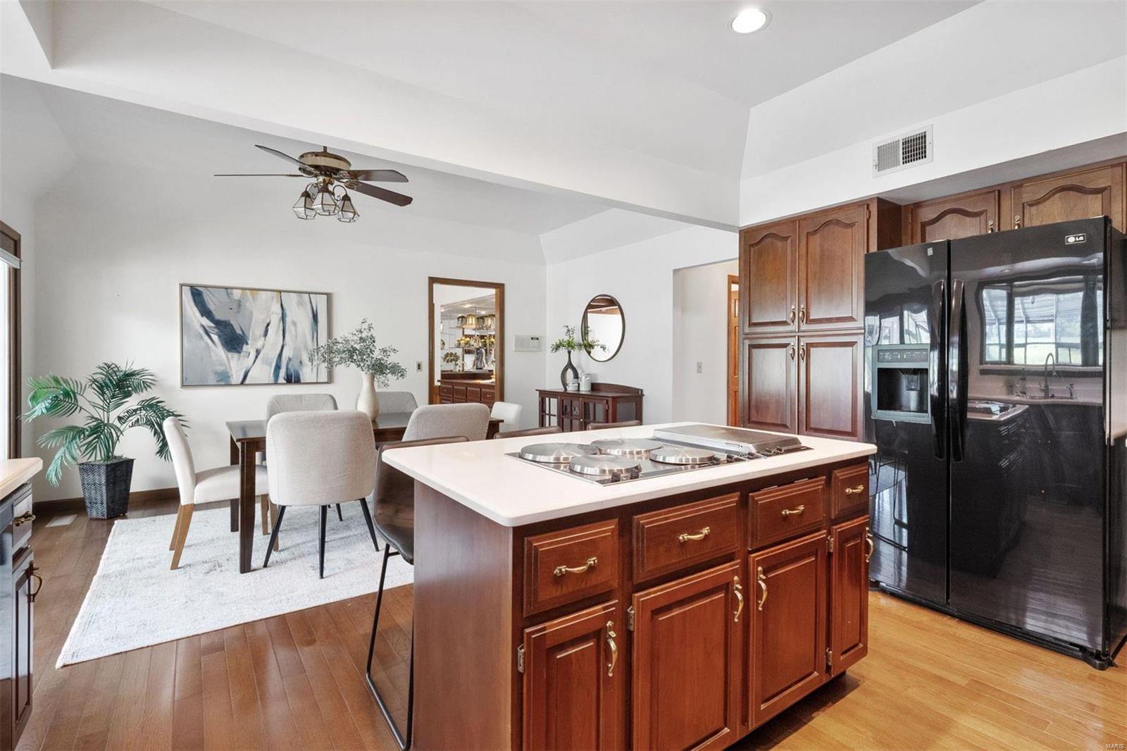 11949 Ladue Road Creve Coeur, MO 63141 - Photo 16 of 32 Gallery Image 16