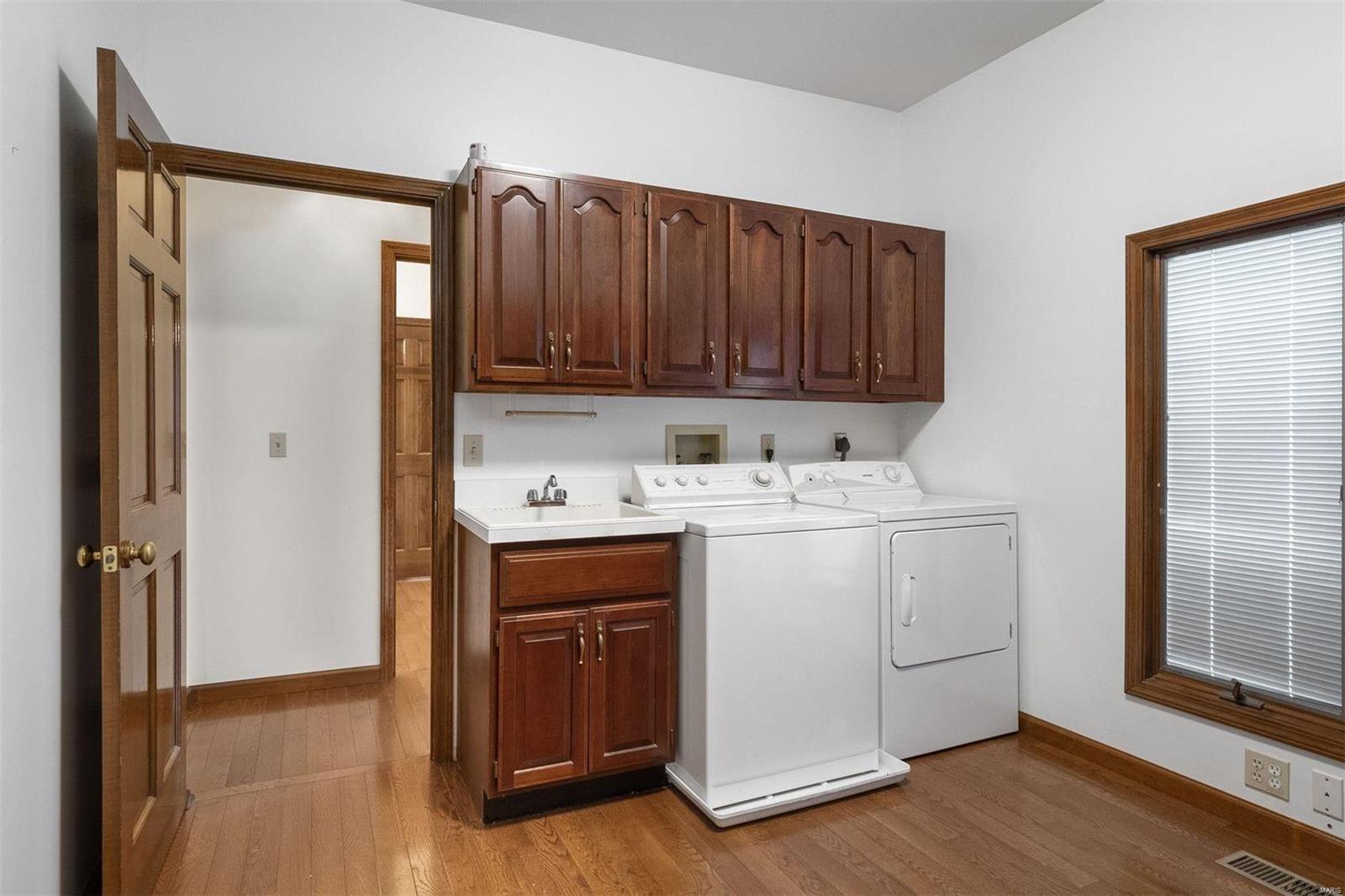 11949 Ladue Road Creve Coeur, MO 63141 - Photo 18 of 32 Gallery Image 18