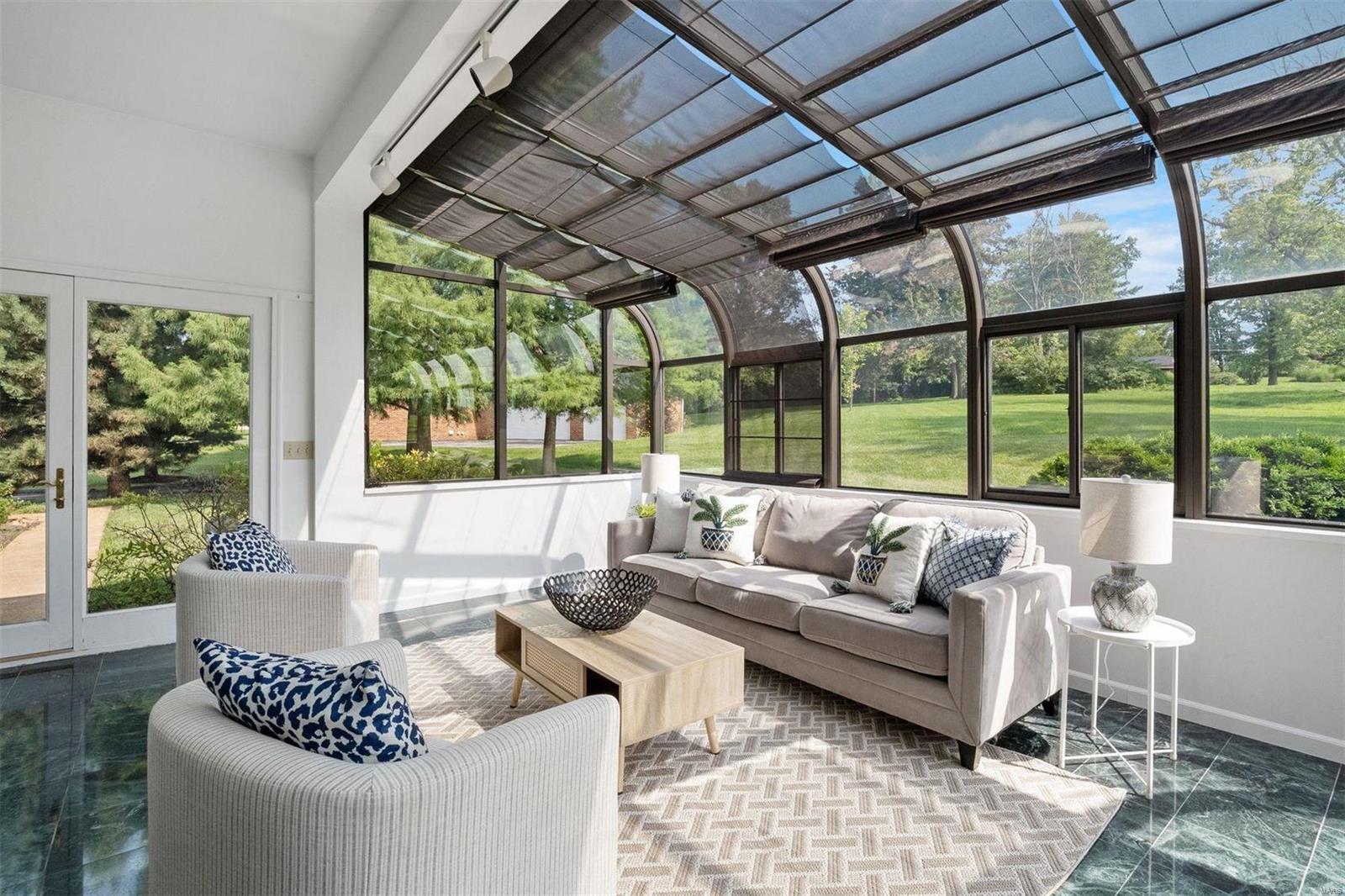 11949 Ladue Road Creve Coeur, MO 63141 - Photo 19 of 32 Gallery Image 19