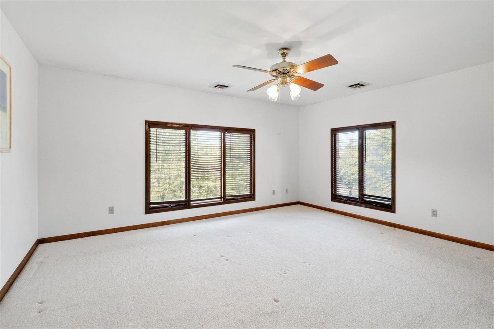 11949 Ladue Road Creve Coeur, MO 63141 - Photo 20 of 32 Gallery Image 20
