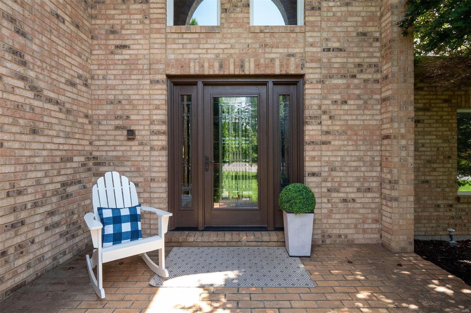 11949 Ladue Road Creve Coeur, MO 63141 - Photo 2 of 32 Gallery Image 2