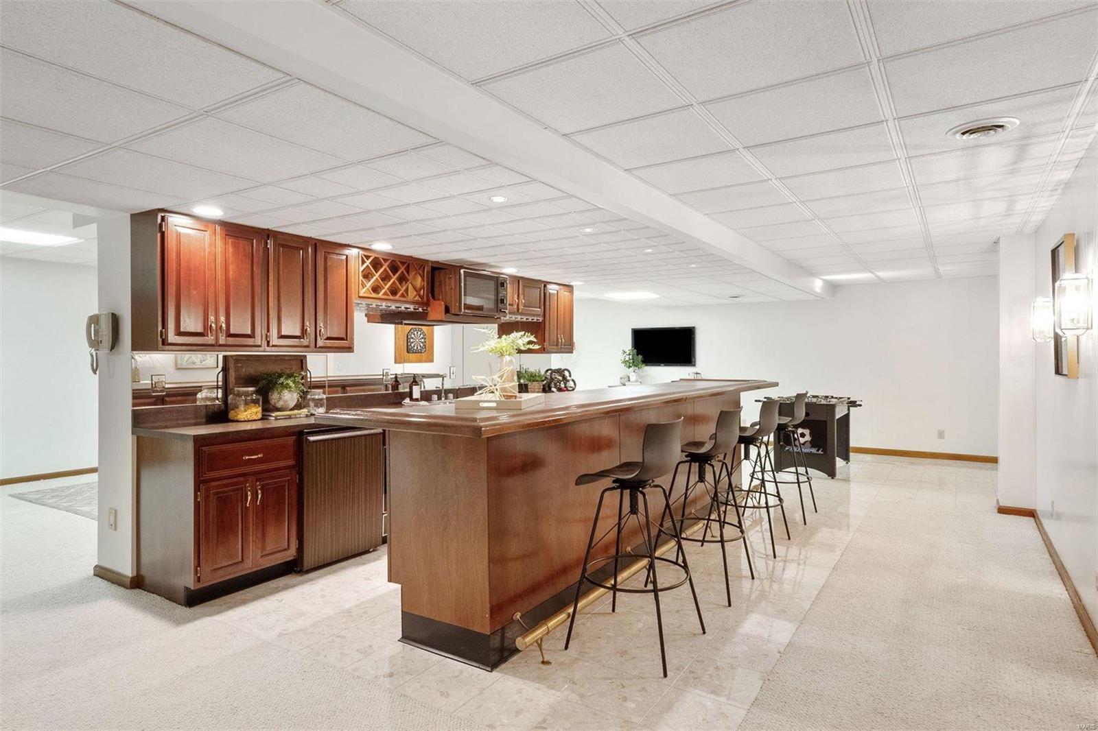11949 Ladue Road Creve Coeur, MO 63141 - Photo 29 of 32 Gallery Image 29