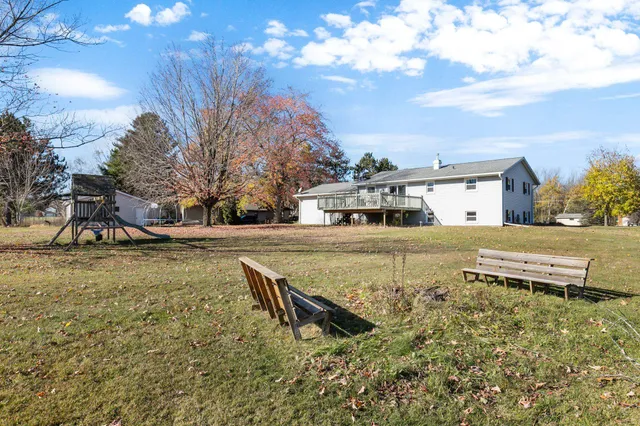 $399,900 | 1895 Wildwood Drive, Suamico, WI 54173