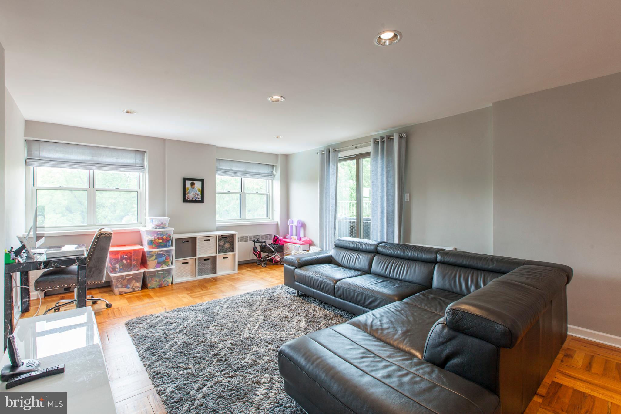 40 Old Lancaster Road, Unit 615 Merion Station, PA 19066 - Photo 7 of 35 Livingroom