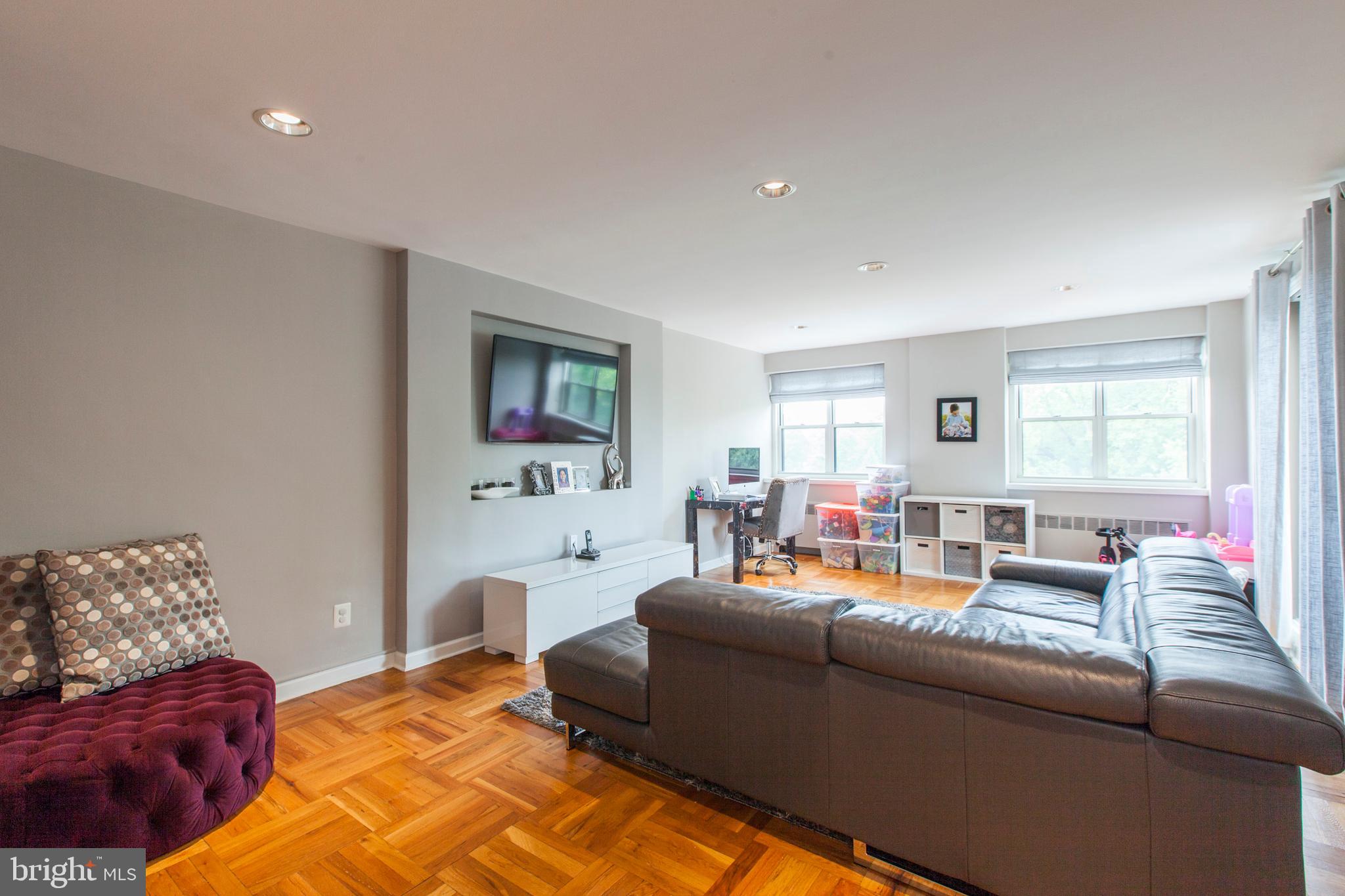 40 Old Lancaster Road, Unit 615 Merion Station, PA 19066 - Photo 8 of 35 Livingroom