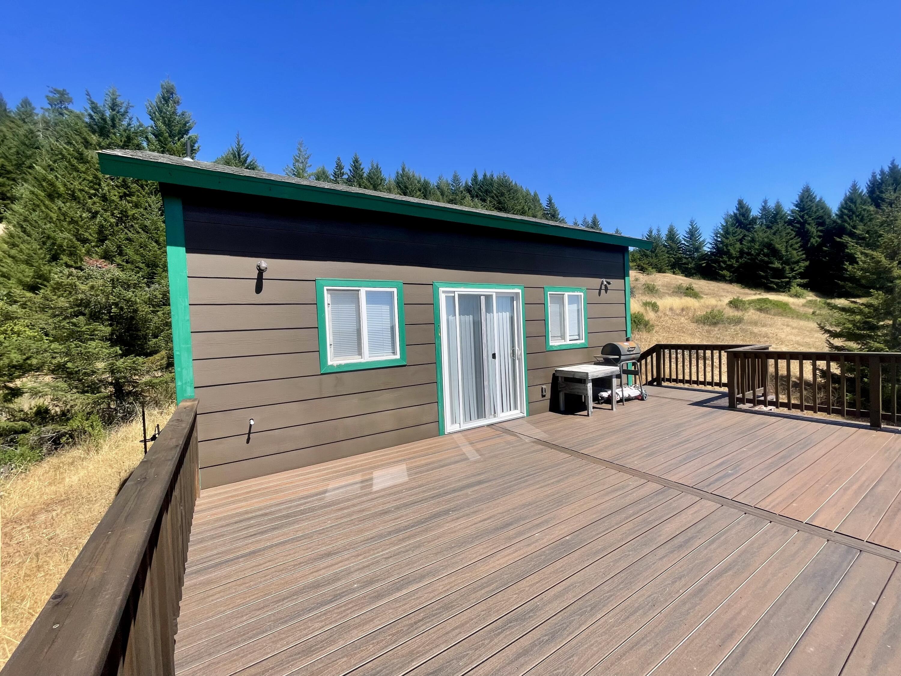 2027 Sunset Ridge Road Blocksburg, CA 95514 - Photo 6 of 37