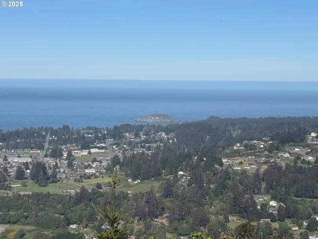 $475,000 | Jodel Court, Unit 3, Brookings, OR 97415