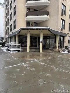 $235,900 | 1874 Pelham Parkway South, Unit 5C | Pelham Bay