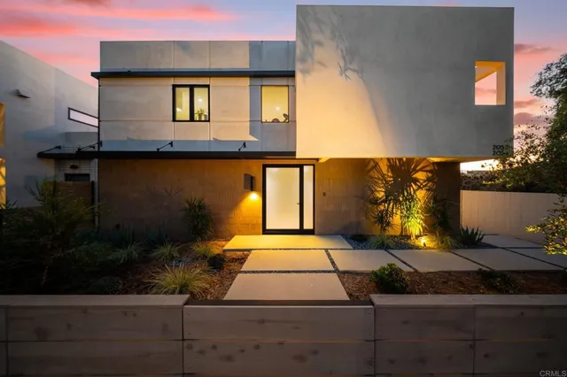 $4,645,000 | 2052 Montgomery Avenue, Cardiff-by-the-Sea, CA 92007