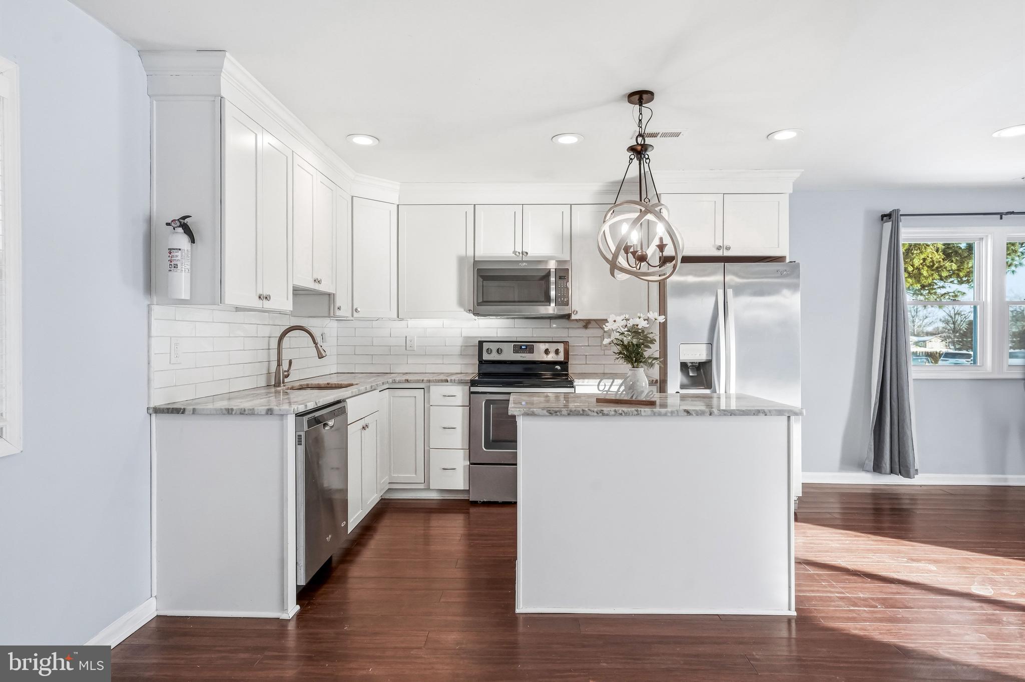 48 Gridiron Road Levittown, PA 19057 - Photo 7 of 26