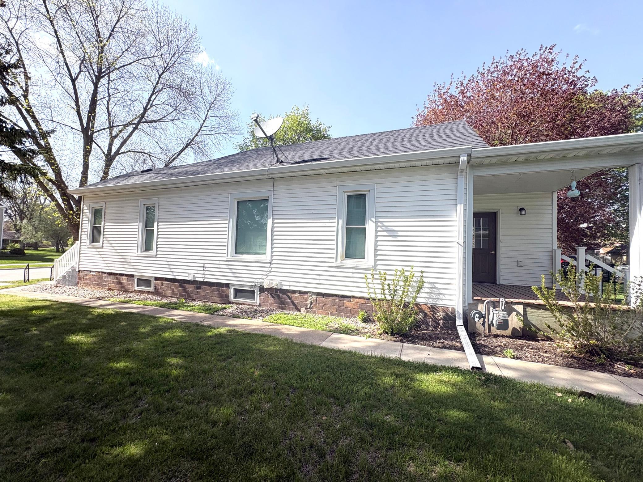 871 7th Street Dawson, MN 56232 - Photo 27 of 31