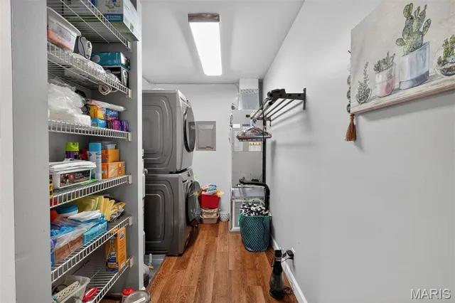 $204,900 | 10956 Village Grove Drive, Unit I, St. Louis, MO 63123