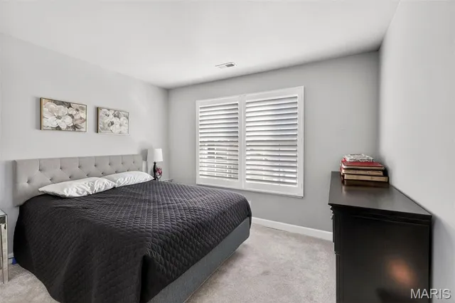 $204,900 | 10956 Village Grove Drive, Unit I, St. Louis, MO 63123