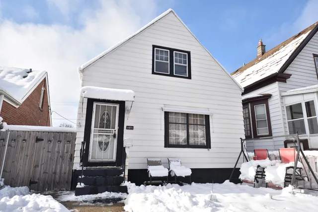 $239,900 | 1971 South 32nd Street, Milwaukee, WI 53215