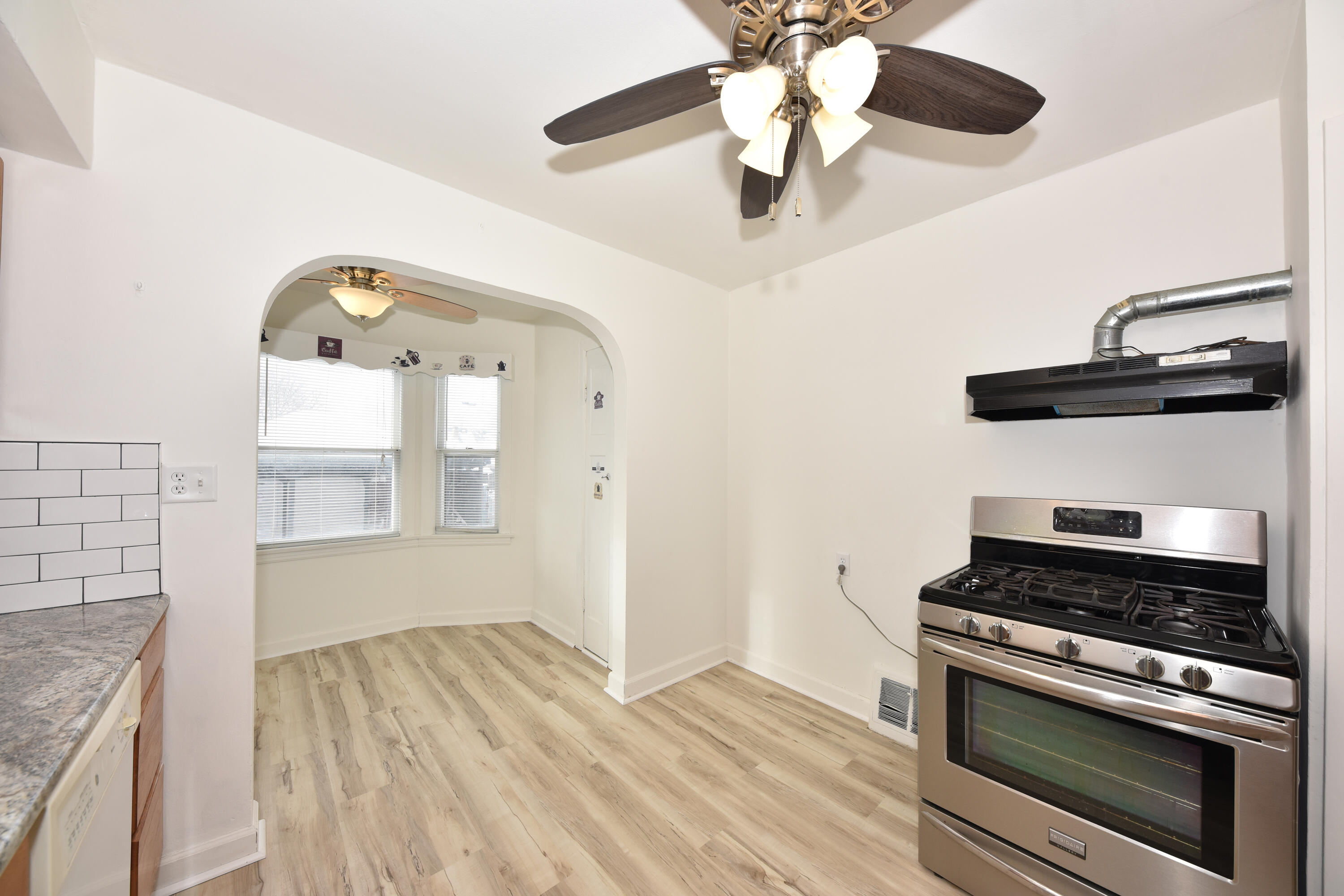 1971 South 32nd Street Milwaukee, WI 53215 - Photo 8 of 25 Kitchen