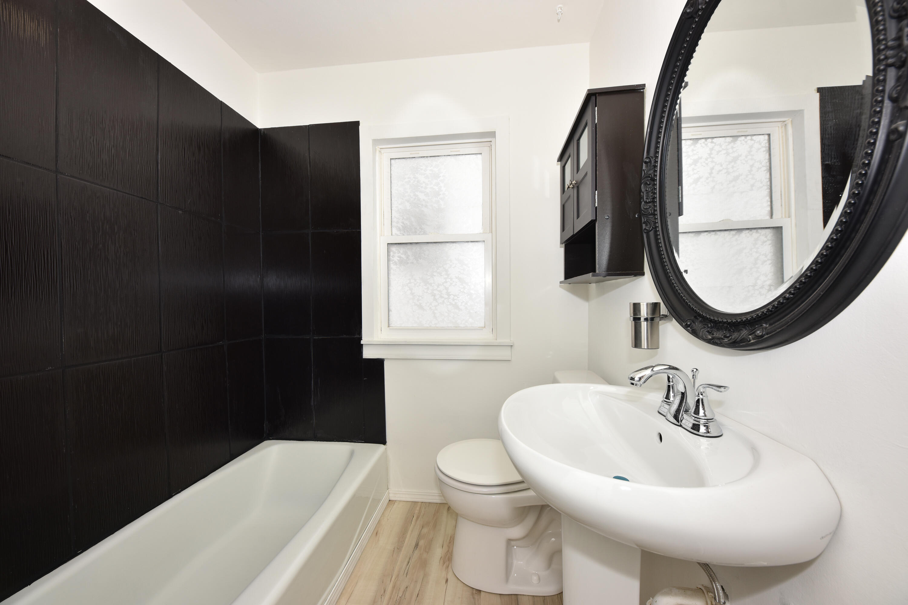 1971 South 32nd Street Milwaukee, WI 53215 - Photo 10 of 25 Full Bath Lower