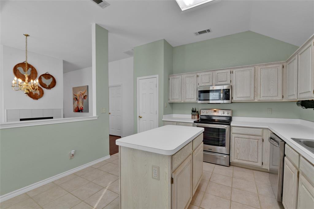 8112 Sebastian Frisco, TX 75035 - Photo 13 of 39