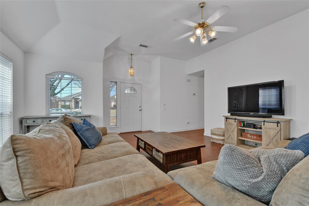8112 Sebastian Frisco, TX 75035 - Photo 4 of 39