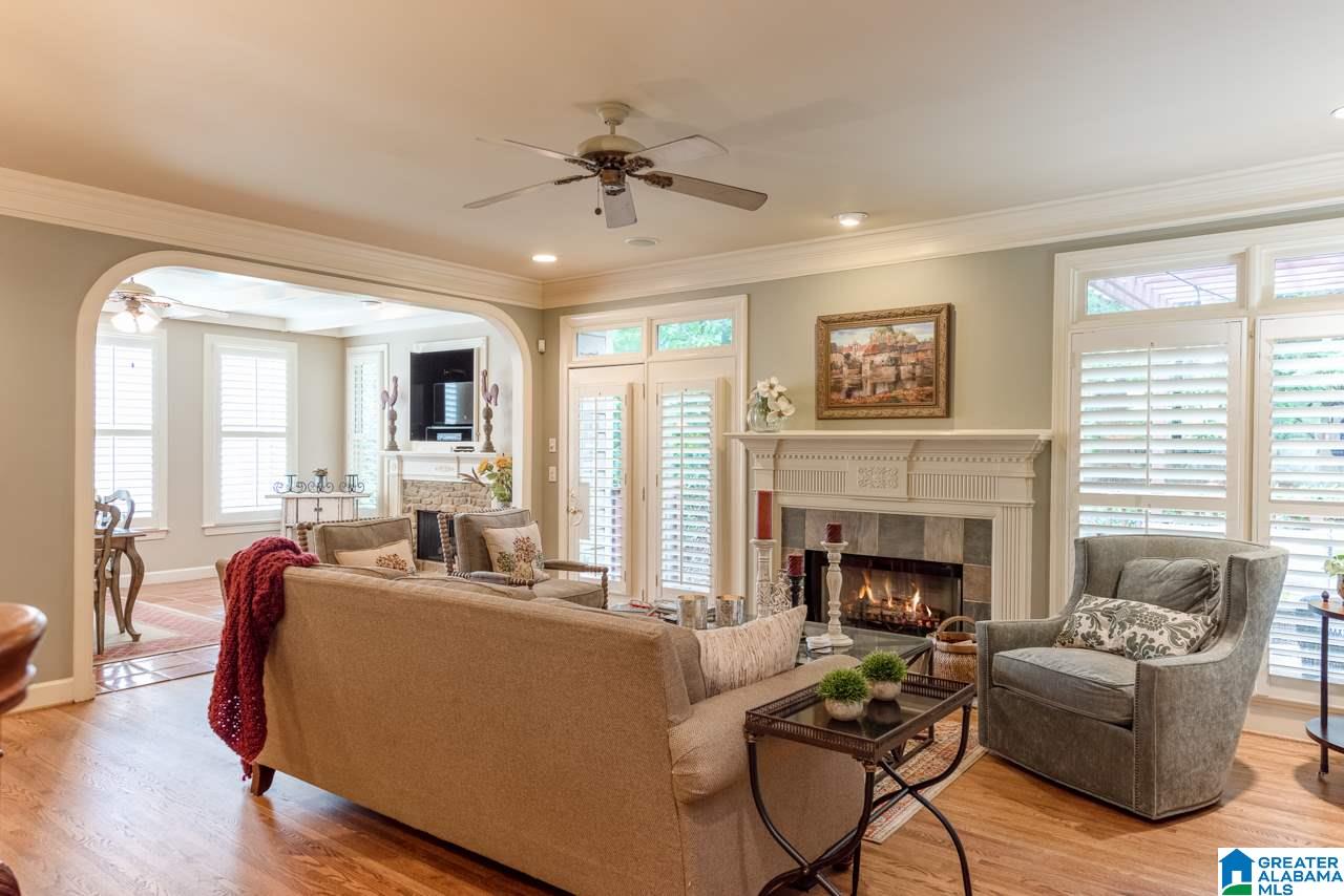 808 Park View Circle Birmingham, AL 35242 - Photo 4 of 50