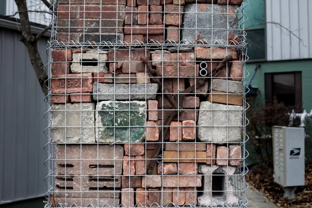 $11 | 703 West Housatonic Street, Pittsfield, MA 01201