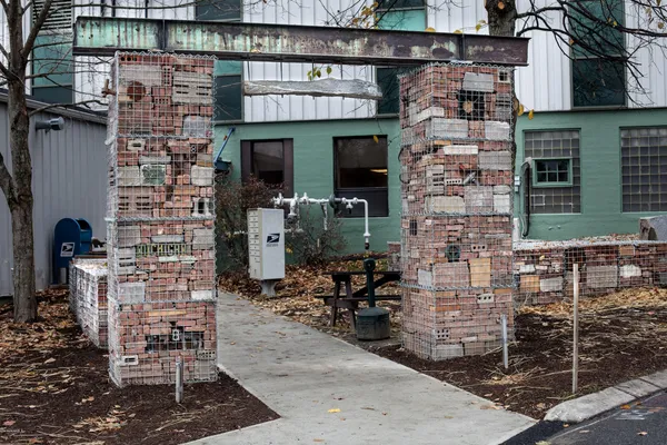 $11 | 703 West Housatonic Street, Pittsfield, MA 01201