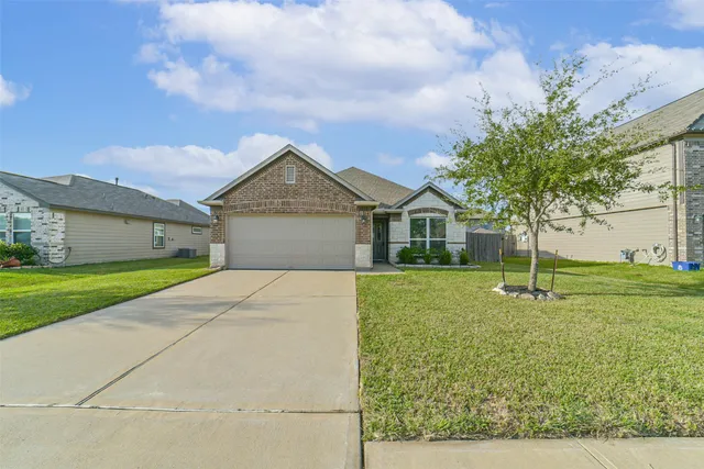 $2,200 | 2630 Zephyr Lane, Rosenberg, TX 77471