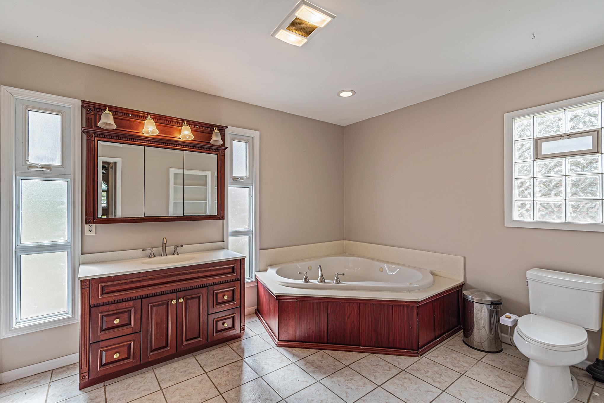 6362 Lucas Road Flint, MI 48506 - Photo 22 of 38 50104170-23.JPG