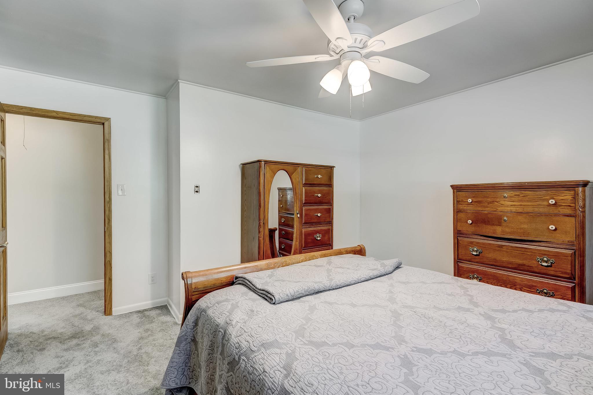 1813 Cape May Road Baltimore, MD 21221 - Photo 12 of 60