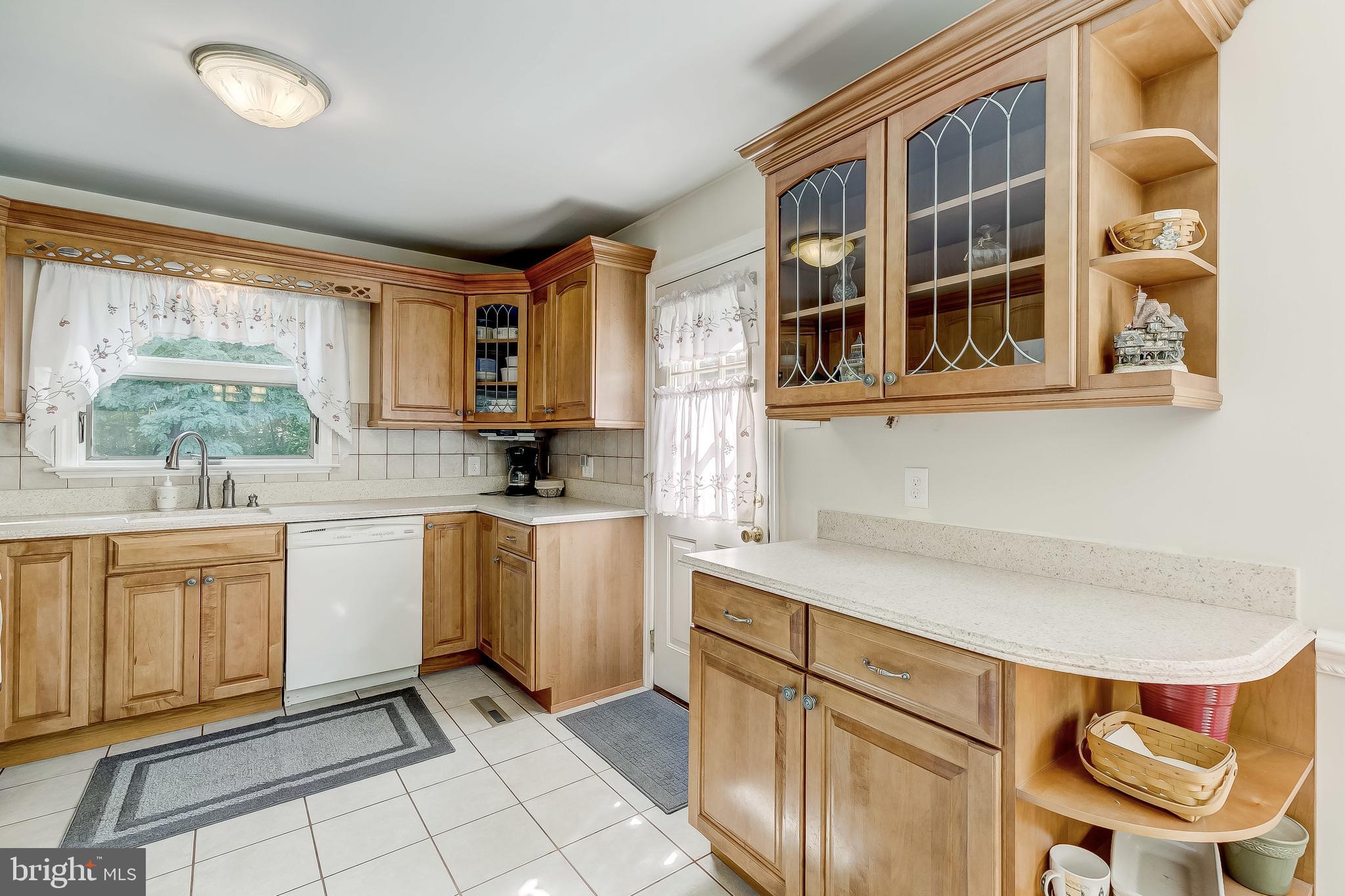 1813 Cape May Road Baltimore, MD 21221 - Photo 16 of 60