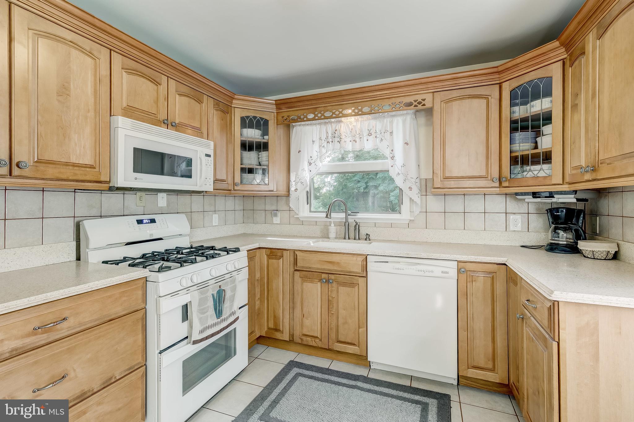 1813 Cape May Road Baltimore, MD 21221 - Photo 17 of 60