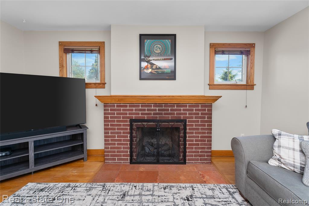 50000 Willis Road Belleville, MI 48111 - Photo 8 of 34