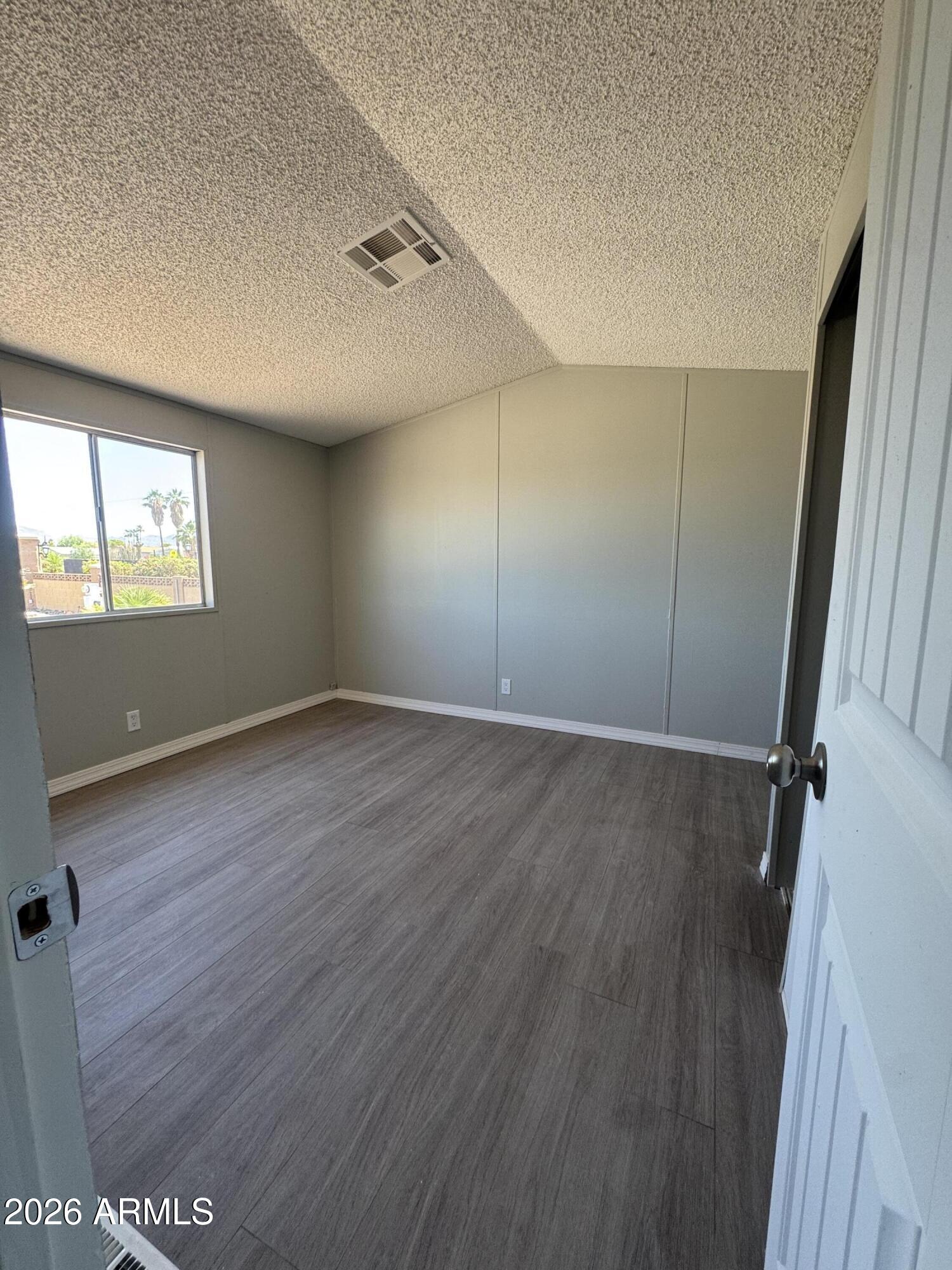 652 South Ellsworth Road, Unit 170 Mesa, AZ 85208 - Photo 5 of 12 Photo Jun 20 2025, 10 51 00 AM