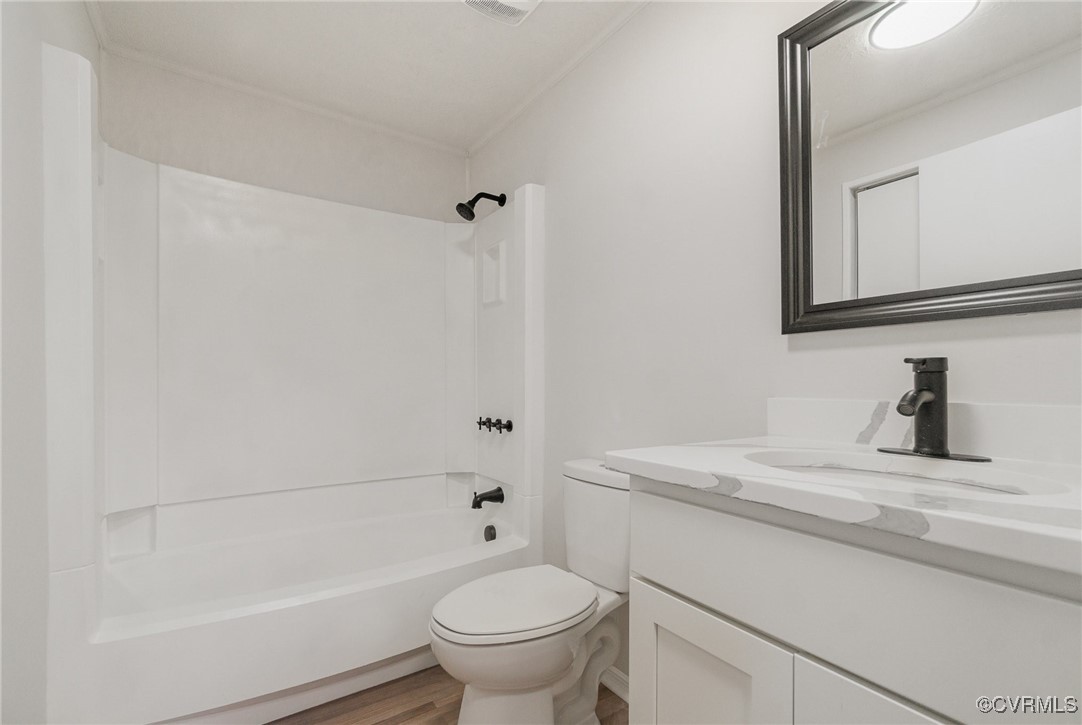 19256 Perimeter Road Milford, VA 22514 - Photo 18 of 29 Full bathroom with bathtub / shower combination, h