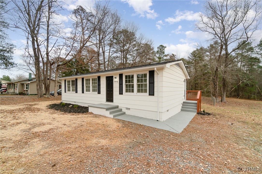 19256 Perimeter Road Milford, VA 22514 - Photo 27 of 29 View of front of home