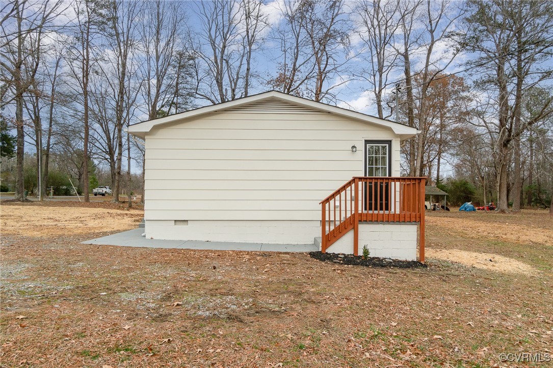 19256 Perimeter Road Milford, VA 22514 - Photo 28 of 29 View of side of property