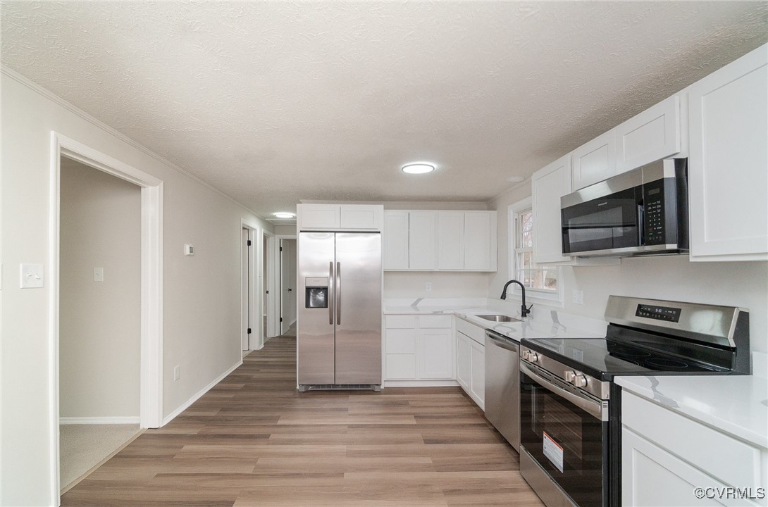 19256 Perimeter Road Milford, VA 22514 - Photo 10 of 29 Kitchen with appliances with stainless steel finis
