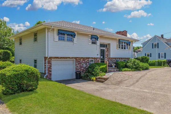 $550,000 | 77 Tower Street, Westerly, RI 02891