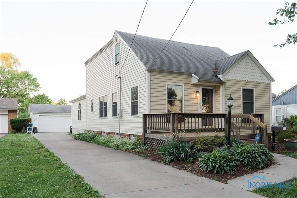 855 Schmidlin Road Oregon, OH 43616 - Photo 2 of 15 Gallery Image 2