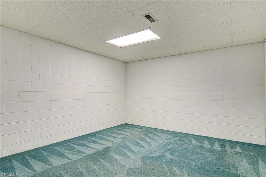 3804 Rockingham Road South Greensboro, NC 27407 - Photo 23 of 29 Gallery Image 23