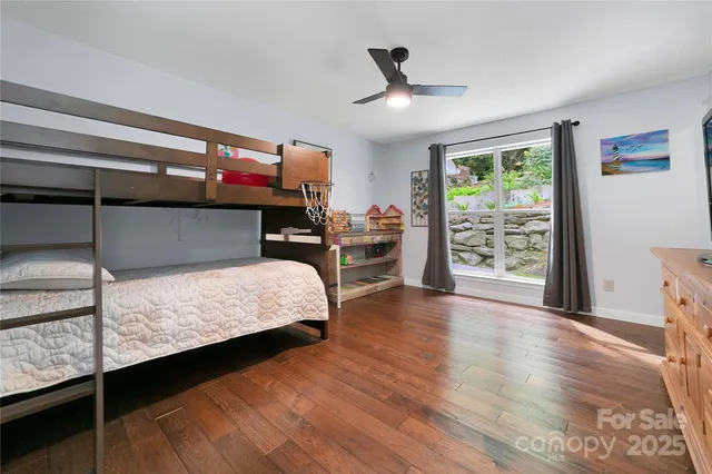 $800,000 | 557 Country Clb Ests Drive, Sapphire, NC 28774